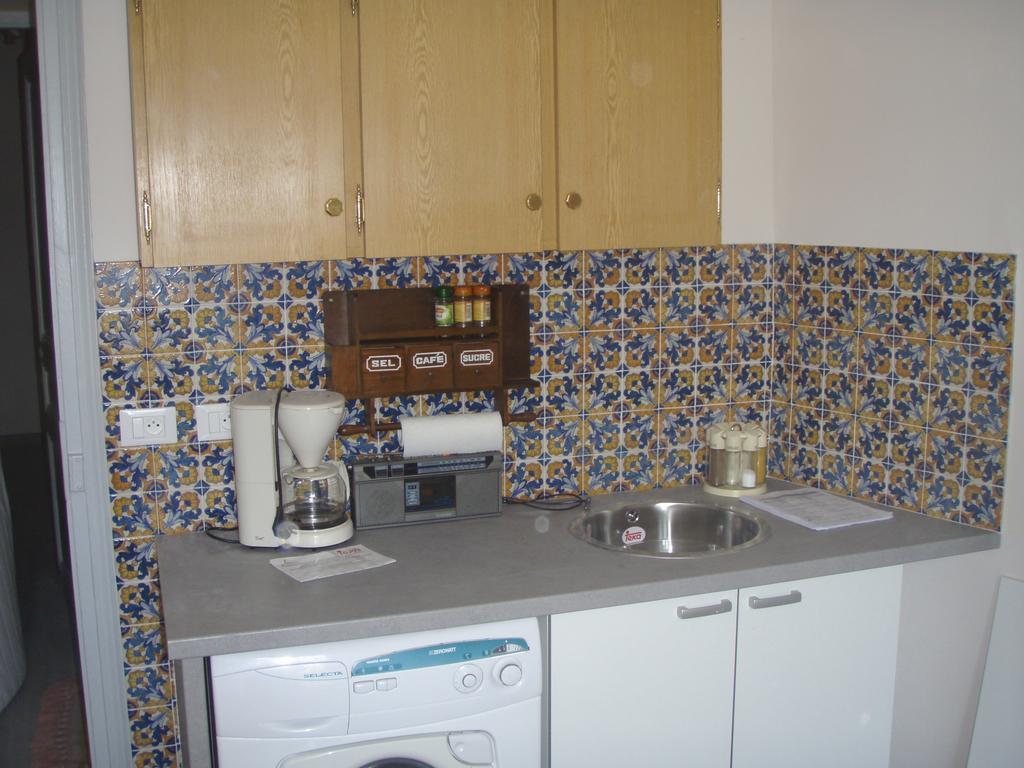La Maison Au Soleil Menton Room photo